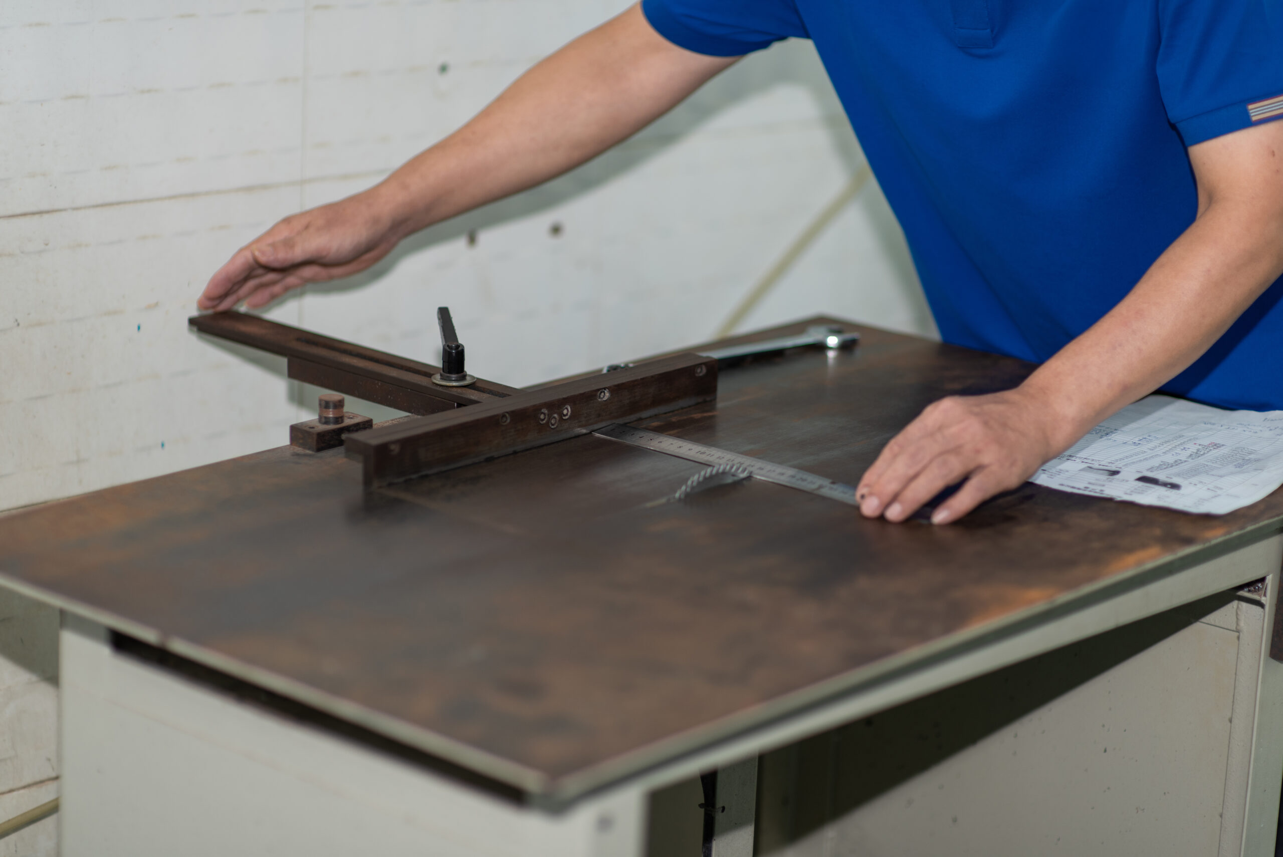 Cutting & forming during eyewear production
