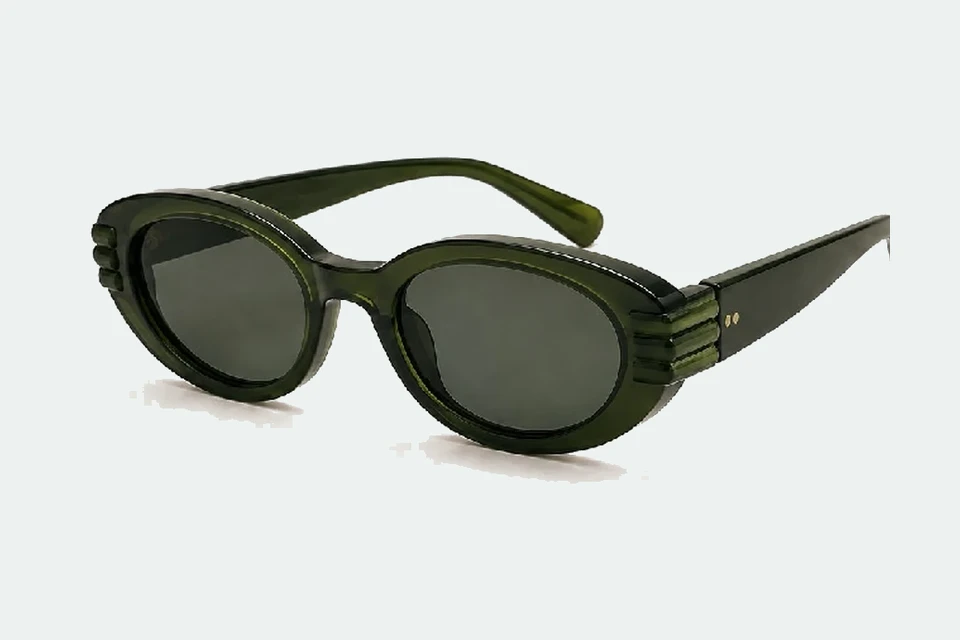 Sunglasses eyewear direction 2