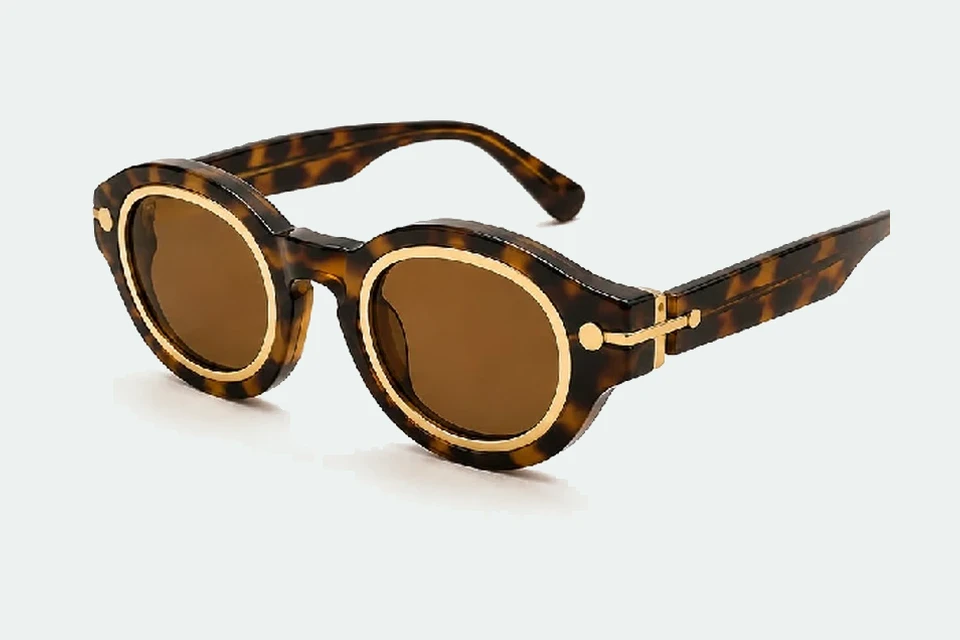 Sunglasses eyewear direction 4