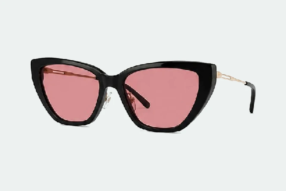 Pink eyewear colour direction
